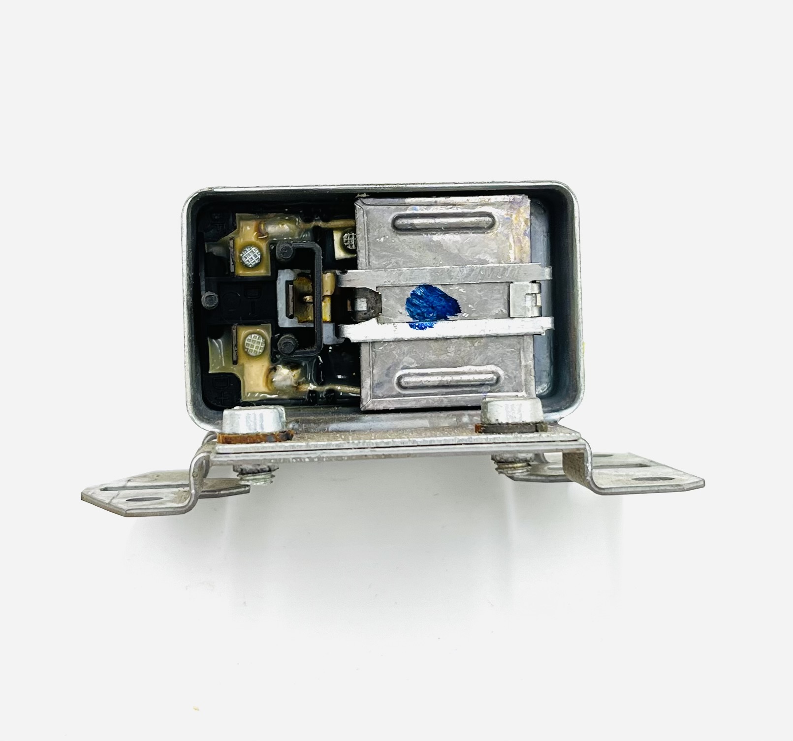 Bosch Lichtmaschinenregler 0190601011