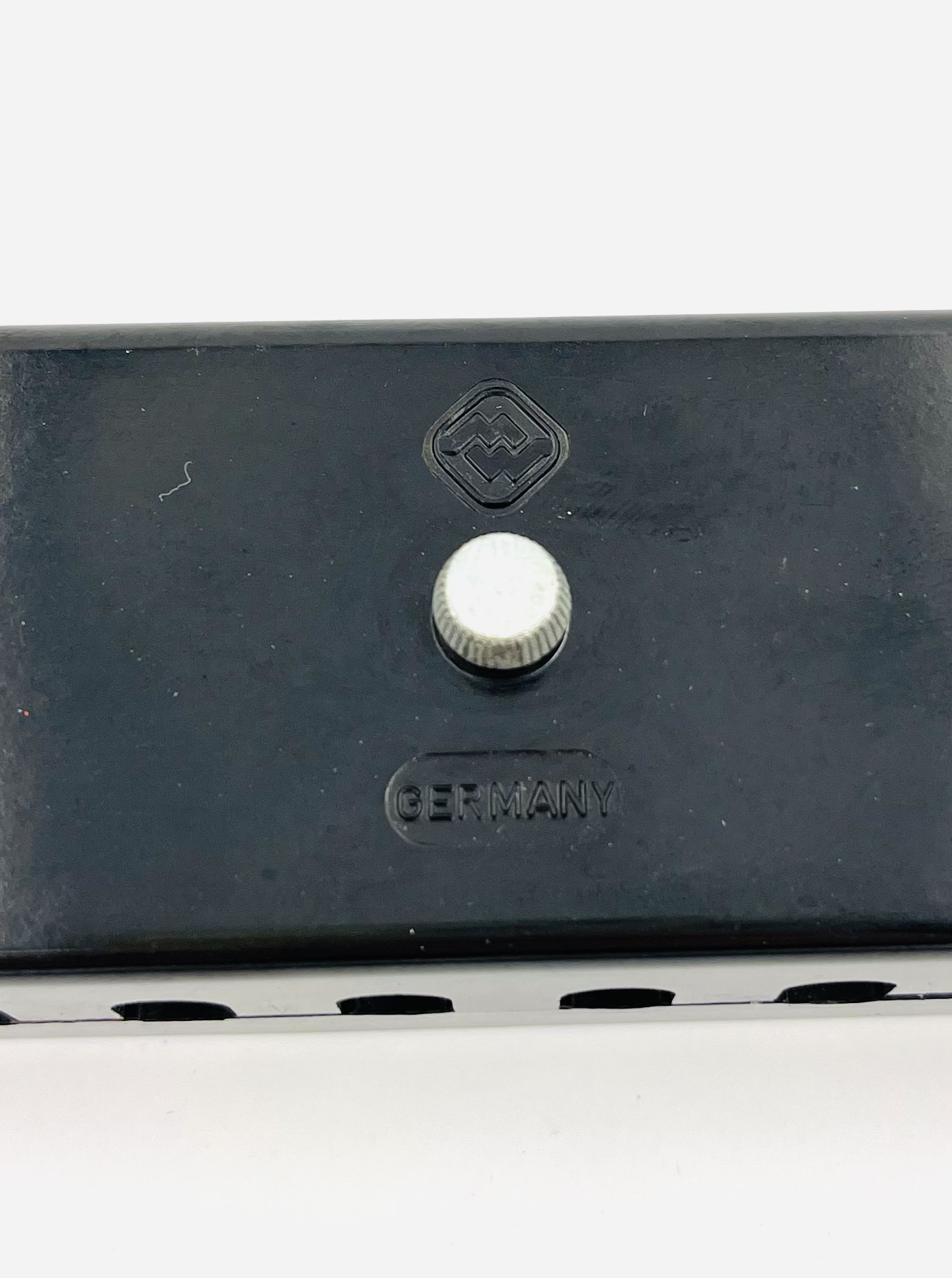 MW Sicherungsdose 12 Polig